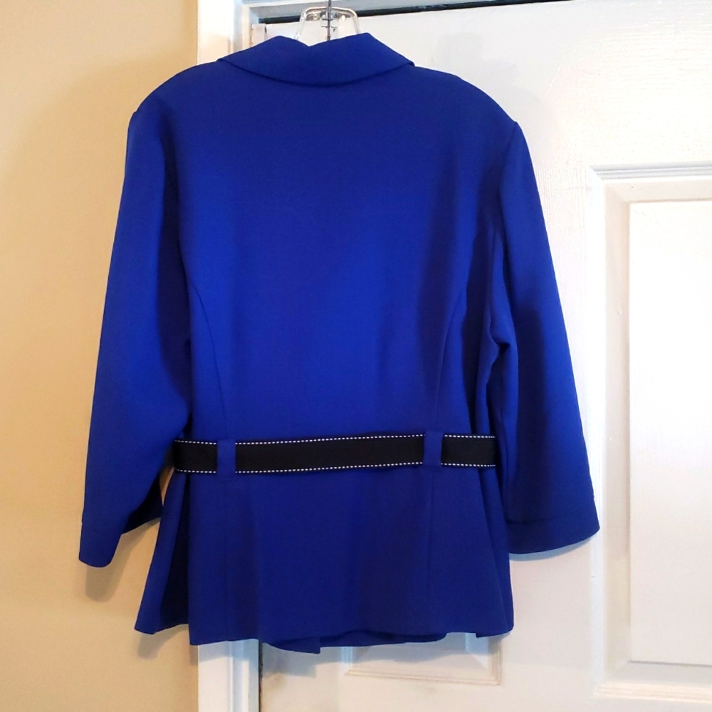Studio I Blazer - Picture 5 of 14
